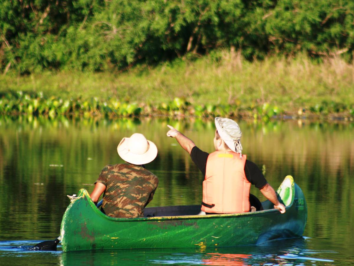 Turistas desfrutam de momentos tranquilos na Fazenda São Francisco. Foto: Visit Pantanal