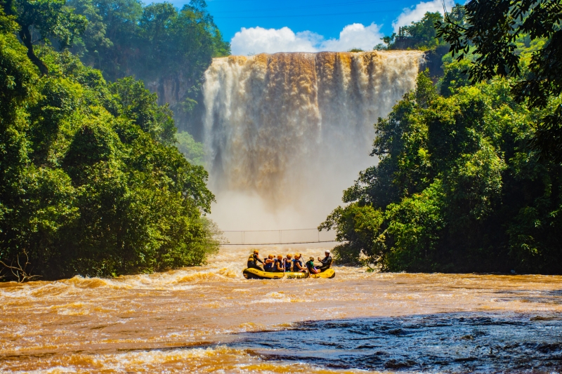 5 lugares para conhecer em Costa Rica-MS. Parque Natural Municipal Salto do Sucuriú é o cartão postal de Costa Rica-MS. Foto: Assessoria